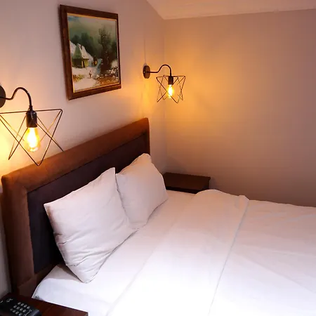Sheriff Aparthotel 2*